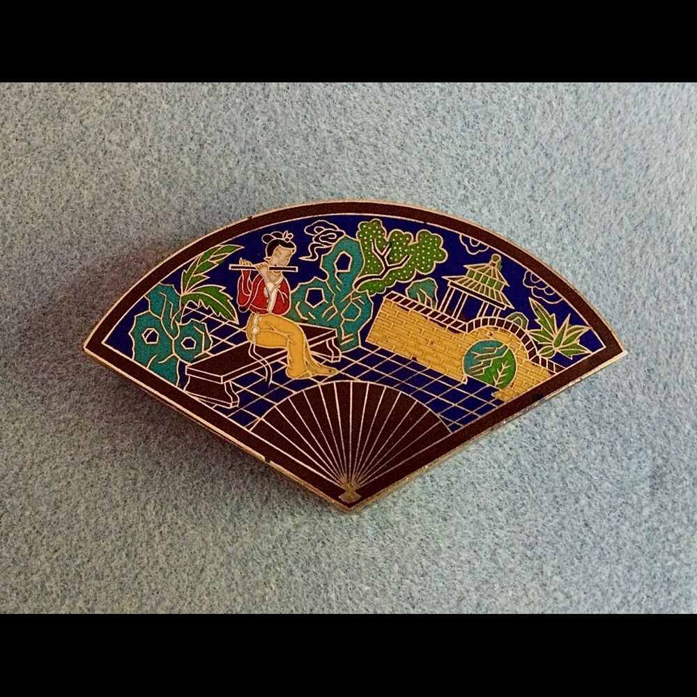 Vintage Cloisonné Fan Shaped Treasure/Trinket Box